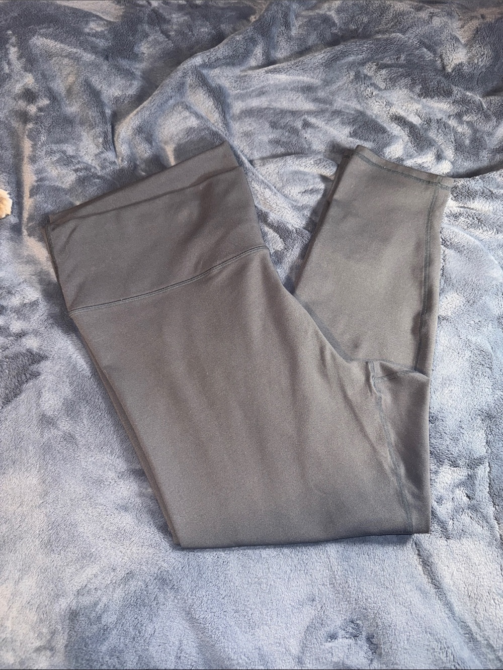 Fabletics Powerhold Compression 7/8 Leggings in Grey, Size 3X